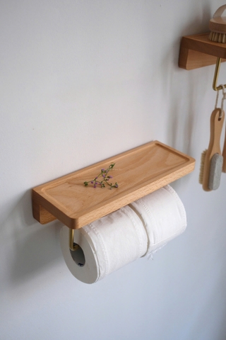 Kệ gỗ có móc giấy vệ sinh cuộn