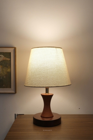 Đèn bàn retro 28