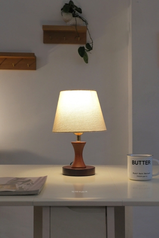 Đèn bàn retro 28