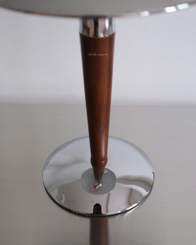 Đèn tán kim loại thân gỗ