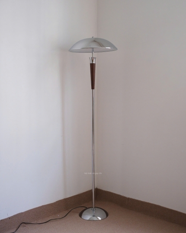 Đèn tán kim loại thân gỗ