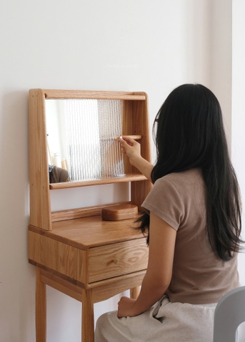 Bàn trang điểm gỗ sồi 01