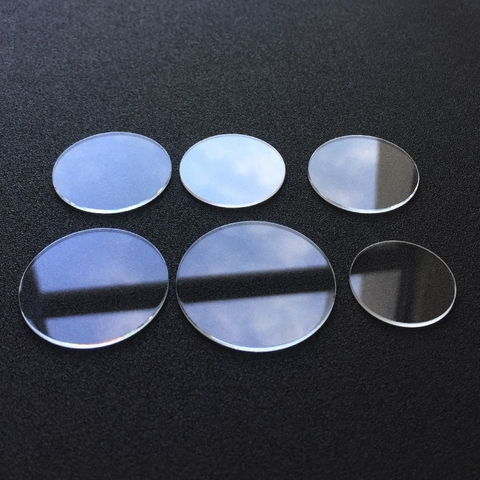 Phân biệt kính sapphire và kính khoáng cứng