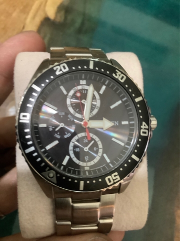 Mã số 9 : Đồng hồ Citizen chạy pin Eco Drive