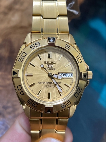 Mã 113: Đồng hồ Seiko 5 Sports - Made in Japan (Gold) - cơ Nhật nội địa