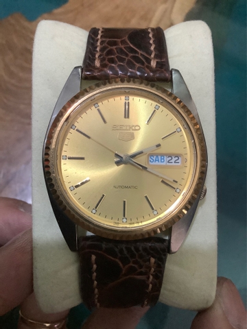 Mã số 11 : Đồng hồ  cơ Seiko 5 cơ tự động màu vàng demi