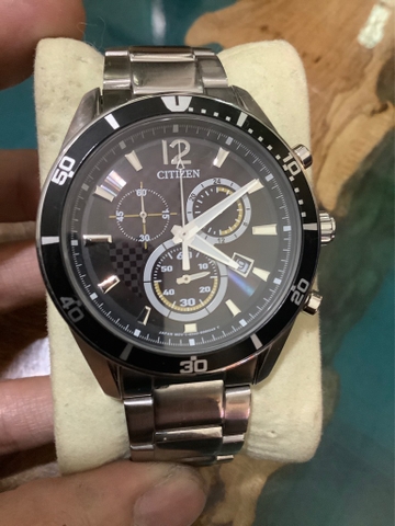 Mã số 18 : Đồng hồ Citizen chạy pin Eco drive
