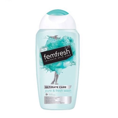 Dung dịch vệ sinh phụ nữ Femfresh Ultimate Care Pure & Fresh Wash 250ml