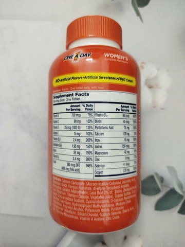 Vitamin tổng hợp cho nữ dưới 50 tuổi one a day women's formula hộp 300 viên