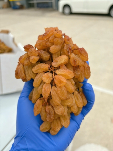 Nho khô nguyên cành Adora st Food Dried Grapes Cluster Thompson 4kg A