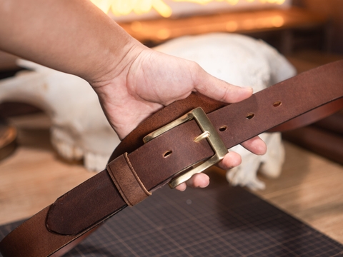 Thắt lưng nam V3S 3.8cm bản lớn | Khoá đồng thau nguyên chất Solid Brass | Da bò nguyên miếng tặng đinh đục