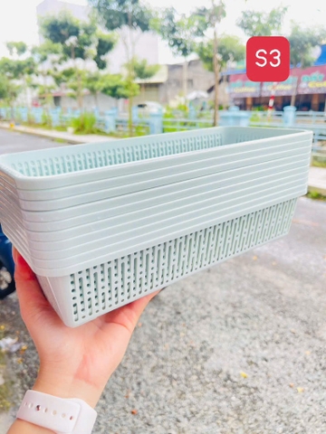 RỔ NHỰA DÀI HÀNG CTY 13x30cm (1)