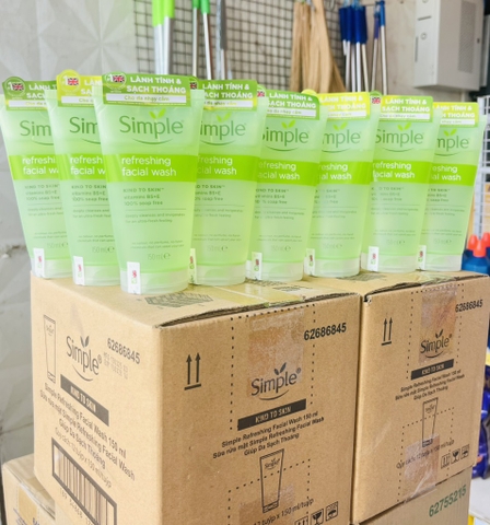 SỮA RỬA MẶT SIMPLE 150ML MÀU XANH LÁ CHO DA NHẠY CẢM (Ko áp dụng cho giảm 10%)