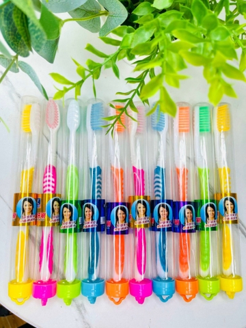 BÀN CHẢI ĐÁNH RĂNG K10 XỊN KÈM HỘP ĐỰNG TIỆN LỢI (2)