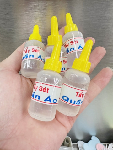 Chai Nước Tẩy Sét Quần Áo