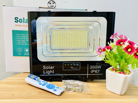 ĐÈN NĂNG LƯỢNG MẶT TRỜI 300W NGOÀI TRỜI CHỐNG NƯỚC IP66 (70)