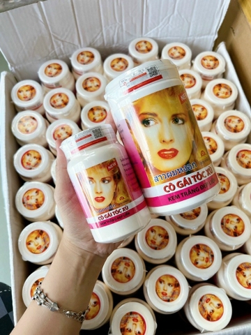 KEM BODY KÍCH TRẮNG CÔ GÁI TÓC XÙ 250Gr (5) '