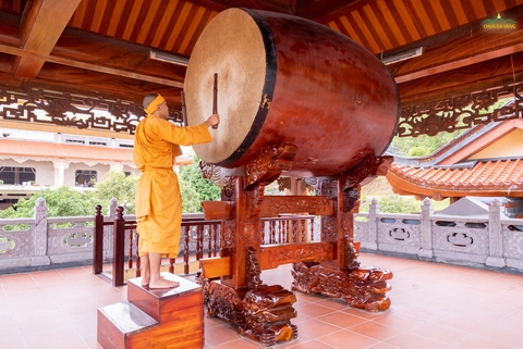 Trống Bát Nhã Miền Nam – Vẻ Đẹp Truyền Thống Trong Nghi Lễ Phật Giáo