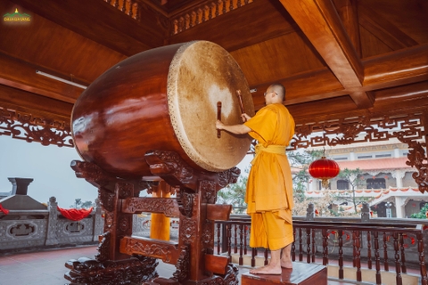 Tiếng Vang Trống Bát Nhã – Âm Thanh Đánh Thức Chánh Niệm