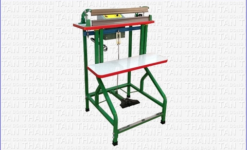 Máy hàn miệng túi dập chân Tân Thanh M1-300