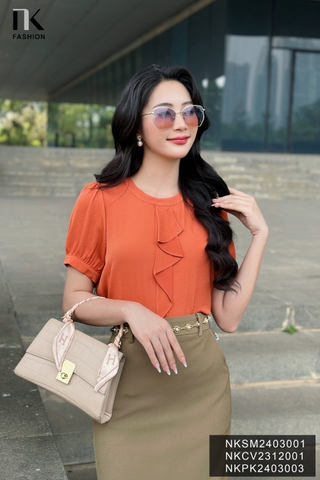 Đai xích ngọc trai phối kèm chân váy cực xinh NKPK2403003