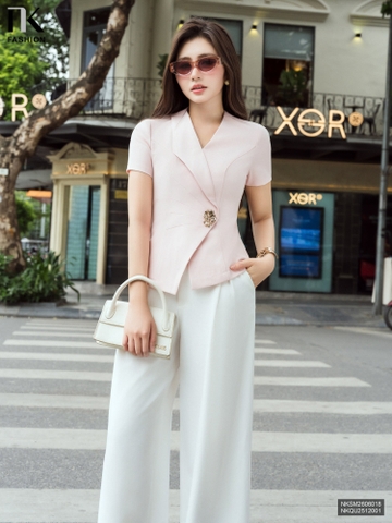 Áo xếp ly vạt cổ NKSM2606018 ( Áo rời không kèm CV/QU/PK )