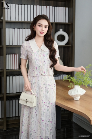 Set hoạ tiết dệt áo cổ sen nhọn + chân váy xoè xinh xắn NKBD2504007
