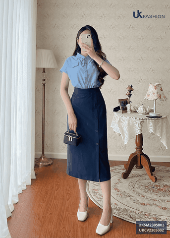 Áo Sơ Mi Cổ Tàu Vai Chờm UKSM2305002 NK Fashion Thời Trang Công Sở Nữ, Kiểu Dáng Hàn, Trẻ Trung Năng Động, Vải Mát