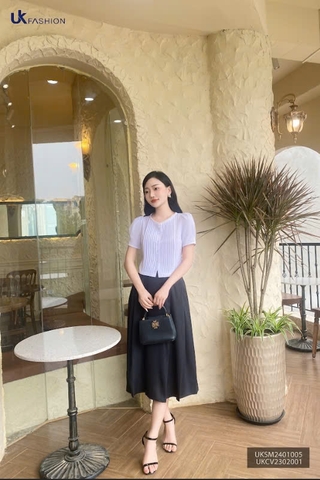 Áo sơ mi Croptop bấu mí kẻ ren cổ Uk Fashion, thời trang công sở cao cấp, chất liệu lụa, không nhăn UKSM2401005