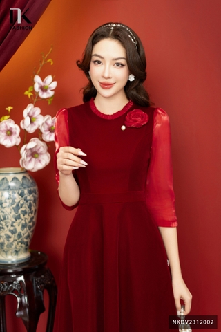 Đầm Nhung Phối Tay Hoa Ngực Tiểu Thư, Sang Chảnh NKDV2312002