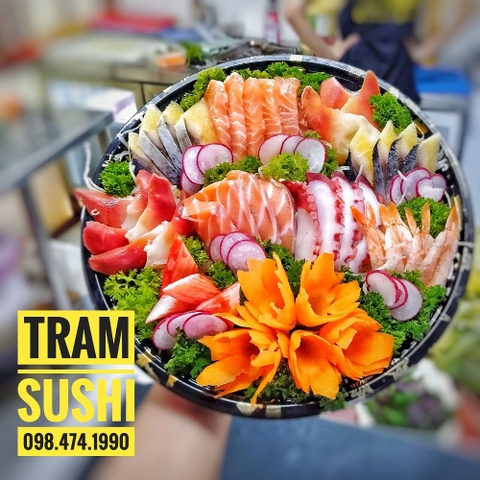 LET'S SUSHI HÀNH TRÌNH TỪ XE ĐẨY ĐẾN THƯƠNG HIỆU NỔI TIẾNG