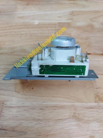 Bộ đồng hồ điều khiển lò vi sóng cơ 6 rắc có nướng hàng tháo máy ( thường dùng lò vi sóng electrolux, sharp..)