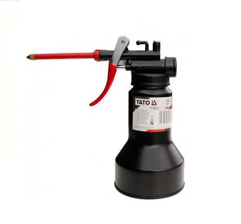 Bình châm nhớt bằng thép sơn tĩnh điện cao cấp Yato 300ml YT-06913