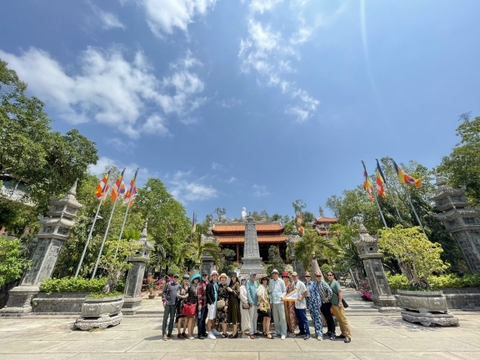 Chùa Long Sơn Nha Trang - Ngôi Chùa Phật Trắng