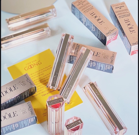 Son dưỡng có màu LANCOME PARIS LIP IDÔLE BUTTERGLOW