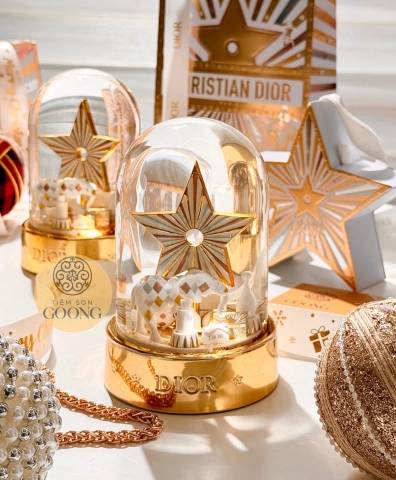 Quả cầu tuyết DIOR (new 2025) - kèm túi hộp holiday