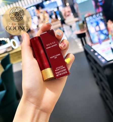 Son môi Gucci Rosso Ancora limited 2026 (vỏ đỏ giấy đỏ)