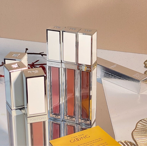 son môi Tom ford soleil GLoss luxe (liquid vỏ trắng)