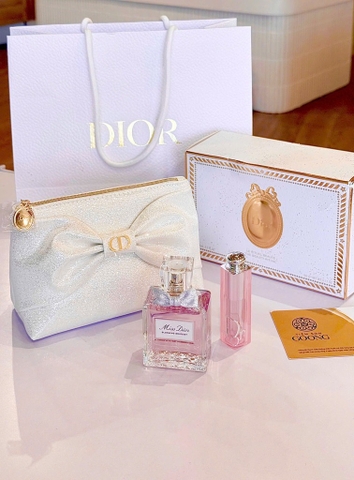 Set Dior 3 món holiday 2026 (nước hoa blooming 50ml + son dưỡng + túi gift) - đã kèm túi giấy