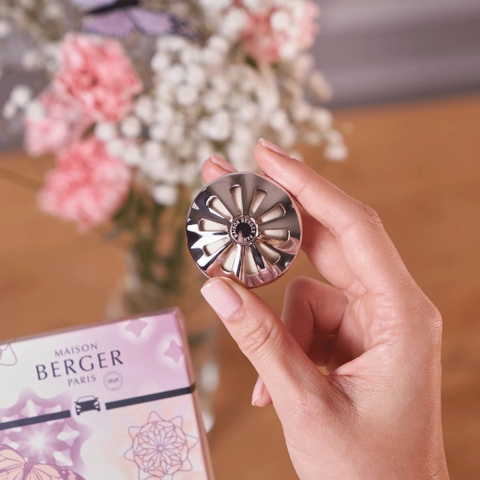 Maison Berger - Bộ kẹp tinh dầu xe hơi Lilly Exquisite Sparkle - 2 món