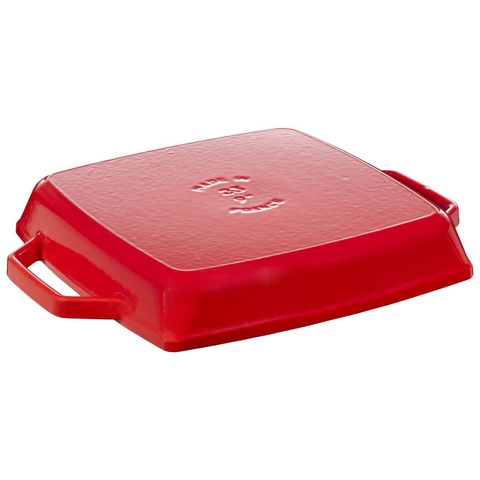 Staub - Chảo gang nướng vuông 2 quai màu đỏ cherry - 28x28cm (2.3L)