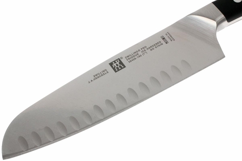 Dao Santoku hollow ZWILLING Pro - 18cm
