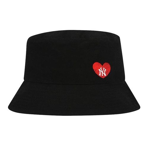 Mũ MLB Heart Side Logo Overfit NY Yankees Black [ 32CPH9111-50L ]