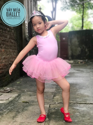 Váy múa ba lỗ viền cổ