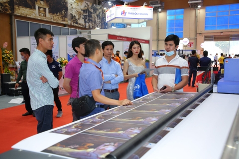 Lắp đặt máy in UV tại Phú Thọ