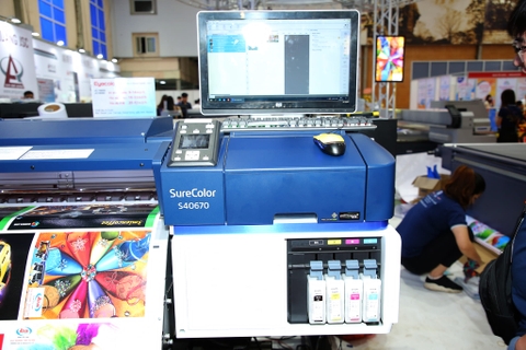 Lắp đặt máy in UV ở Hưng Yên