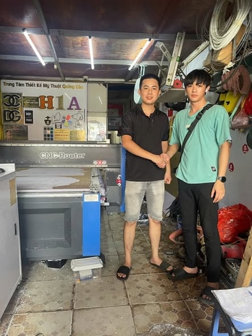 Máy cắt CNC Router 1325 cho khách hàng tại Hà Nội