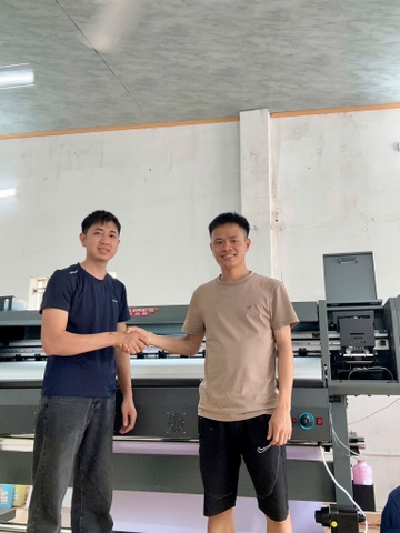 KHI MỒ HÔI RƠI LÀ LÚC SIÊU PHẨM LÊN TIẾNG – BÀN GIAO THÀNH CÔNG MÁY IN CHO KHÁCH HÀNG GIỮA MÙA NẮNG NÓNG 🔥