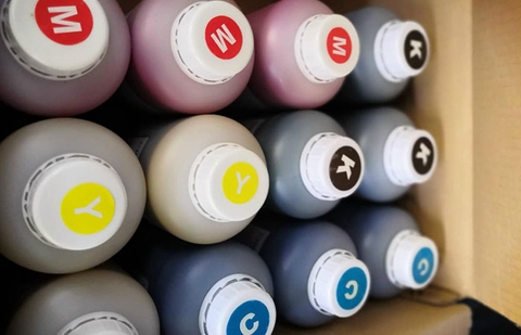 Những thông tin về mực in uv mà người dùng cần nắm được