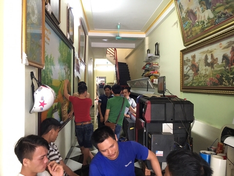 Quảng cáo Đức Hùng - Máy in bạt khổ lớn 3m2